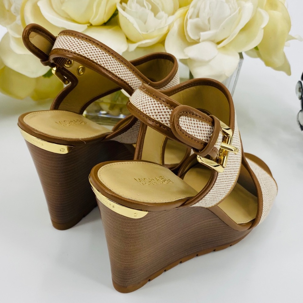 NWT Michael Kors Wedge Sandal Heels - Picture 6 of 8